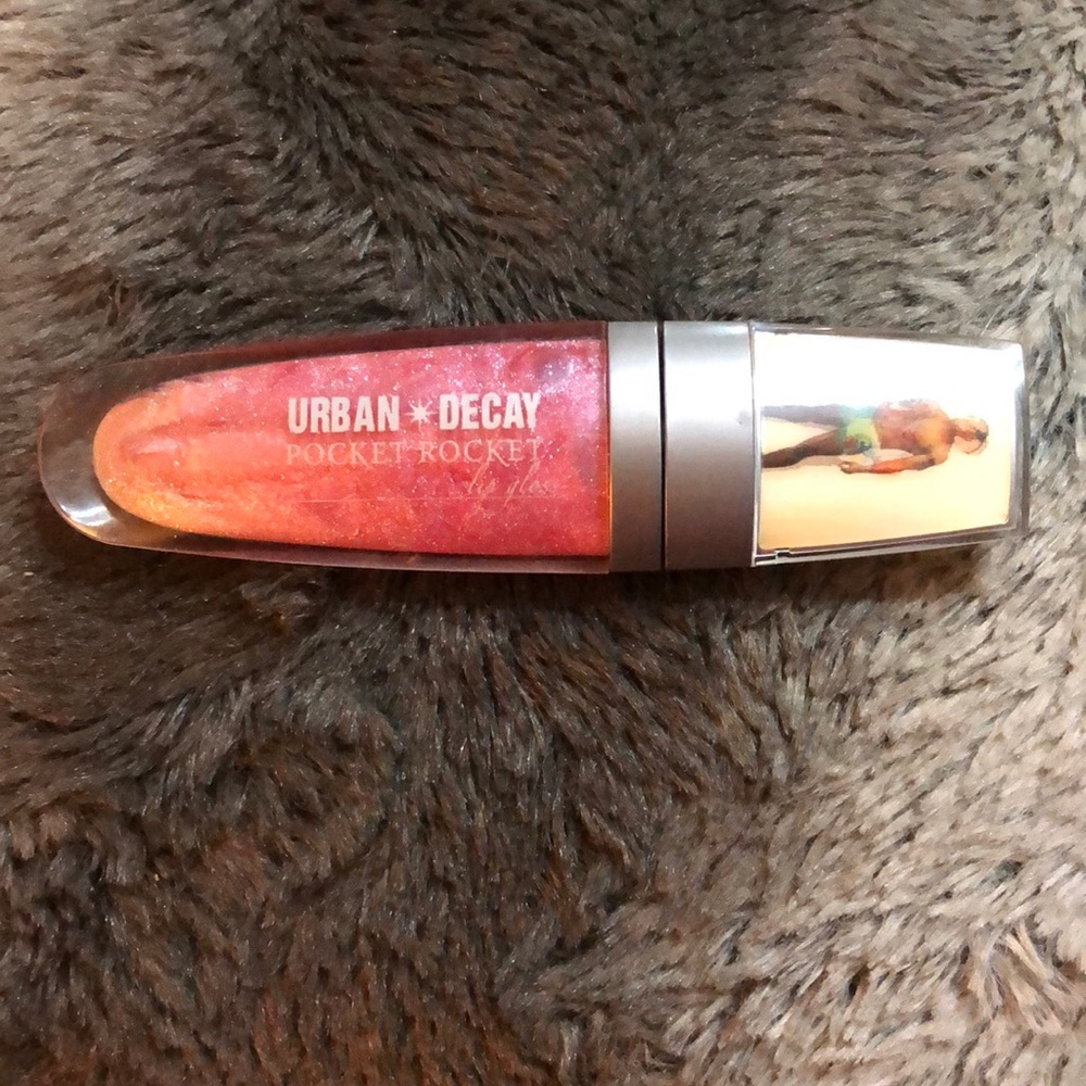 Urban Decay Pocket Rocket Gloss in Doug